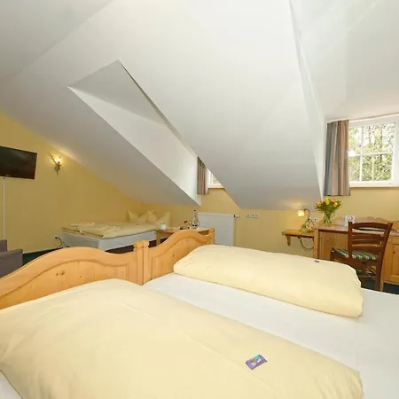 Hotel Zum Maximilian Отель