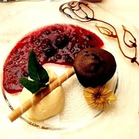 Hotel Zum Maximilian Отель 3*