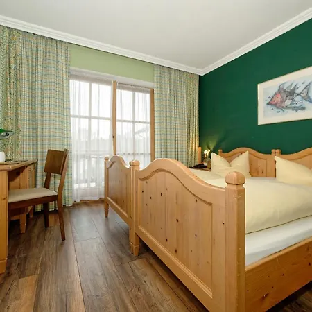 Hotel Zum Maximilian 3*